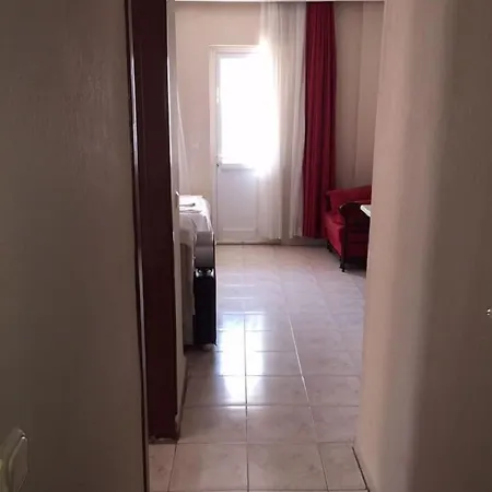 Dream Hotel 2*